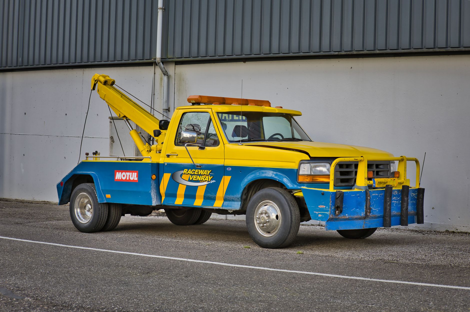 Remorquage voiture équipe à Échirolles
